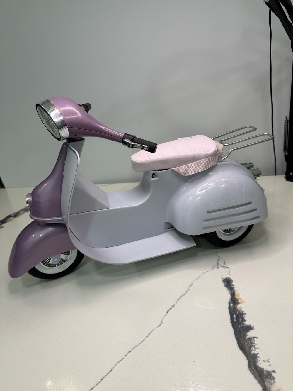 OUR GENERATION DOLL SIZE PURPLE SCOOTER VESPA MOPED OG GIRL Fits American Girl